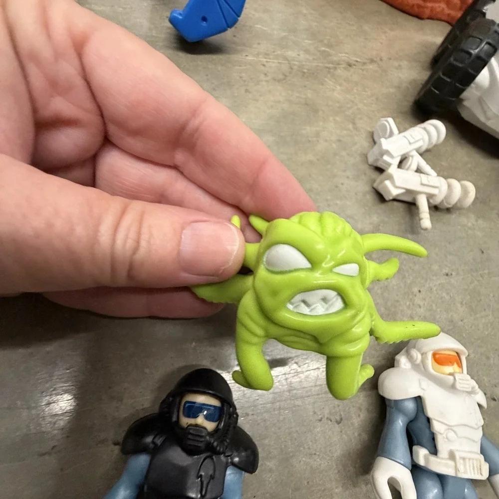 Fisher Price Imaginext Alpha Explorer Mars Base Rover Spider Vehicle Alien‎